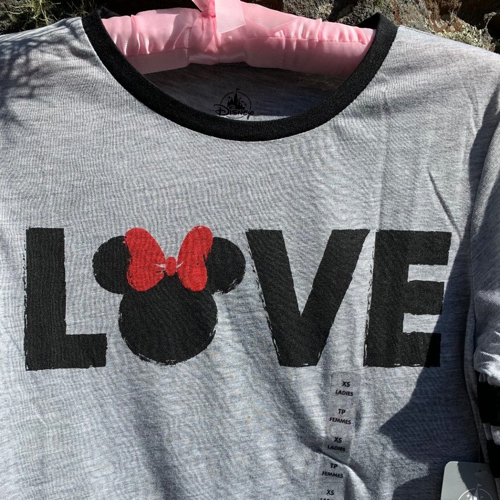 Disney Minnie "Love" long sleeve Tee sz XS - Picture 2 of 8